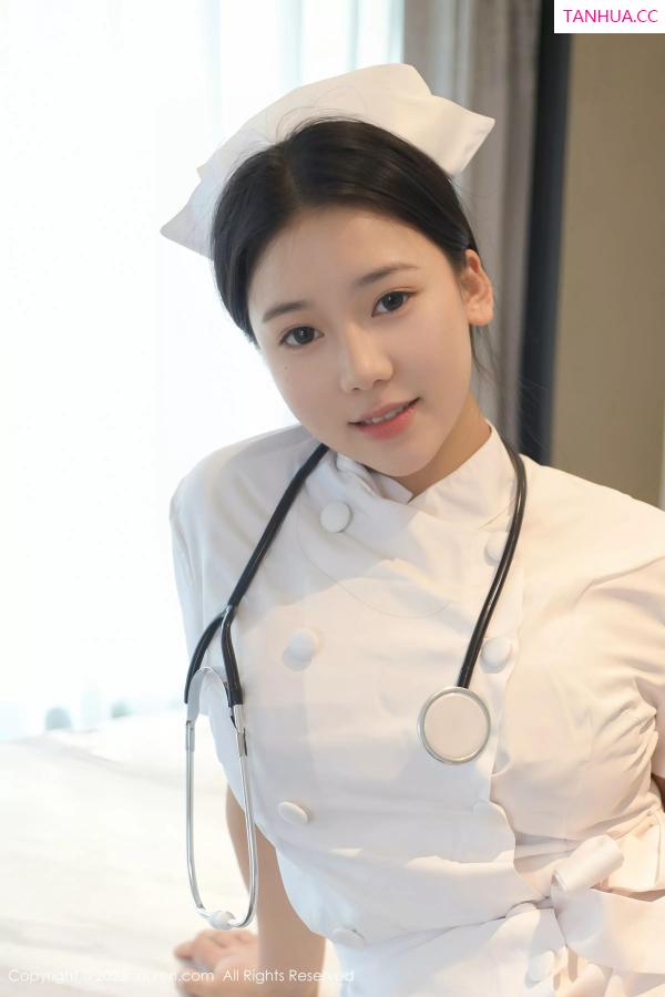   [XiuRen]高清写真图 2025.06.26 No.10465 林嘉馨 护士制服第24张图片
